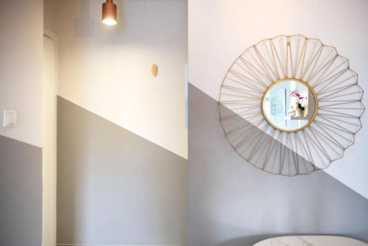 Little Gem 2 Mins From Acropolis Museum Apartment Athens Luaran gambar